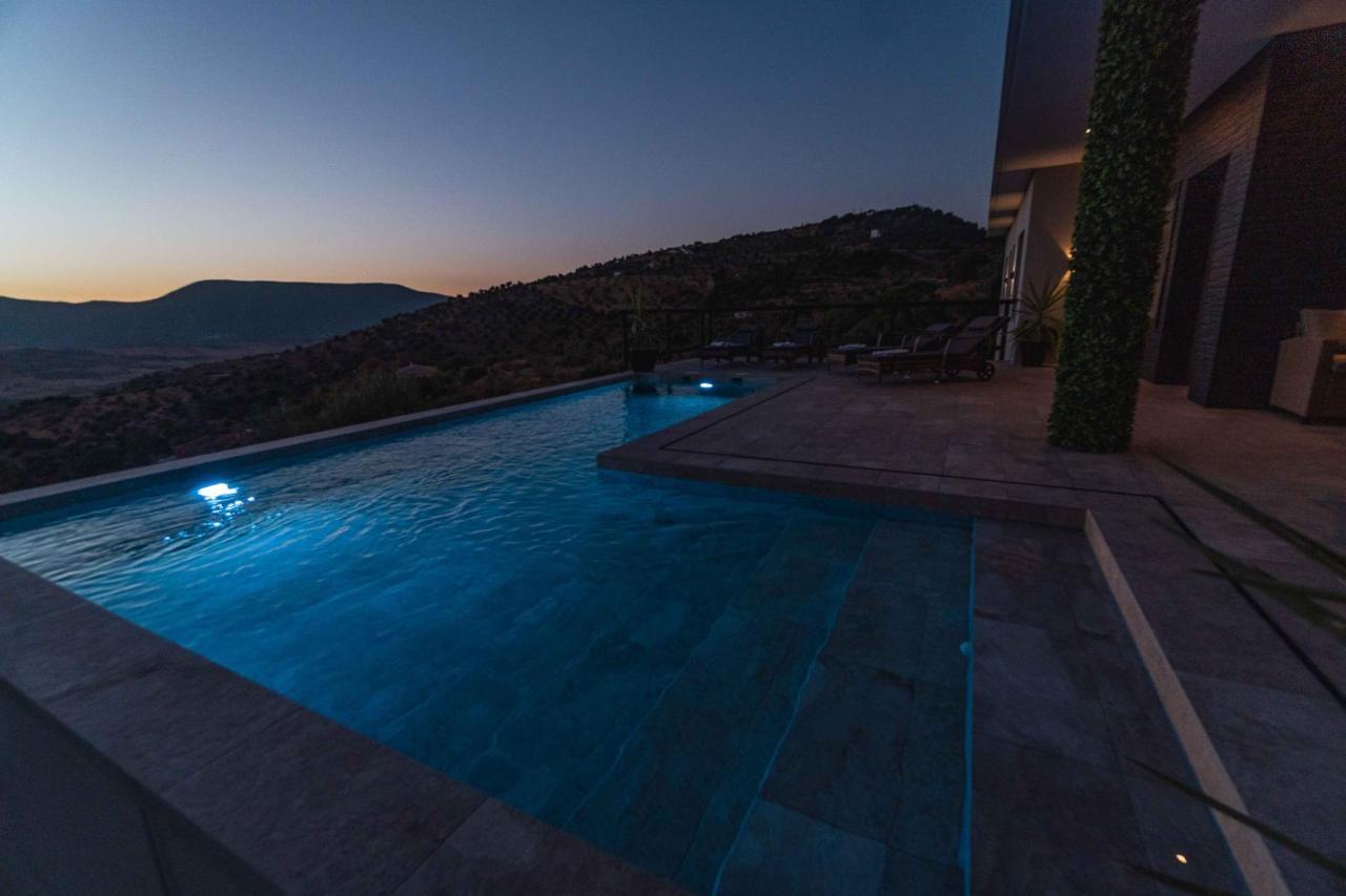 Villa Fahrenheit El Gastor Esterno foto
